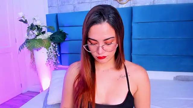 SaraAlvarezx online show from 03-19-26, 03:39