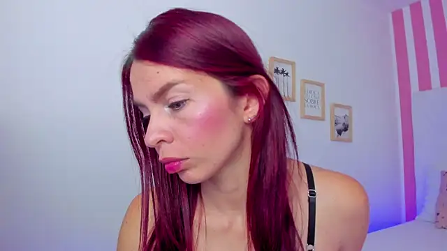 Emi Rosee online show from 11-29-25, 01:44