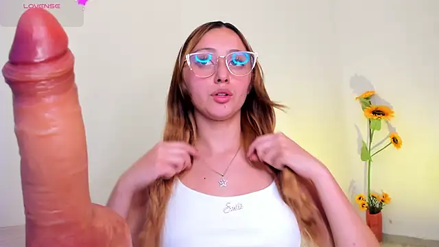 Arianna Gren18 online show from 11-07-25, 08:02