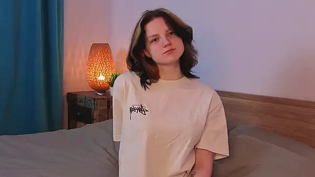 LatinaHuguenin online show from 04-05-26, 09:10