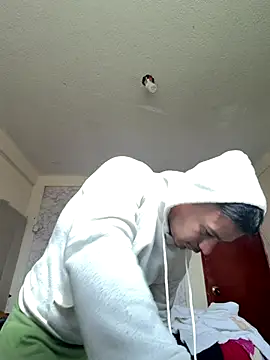 RaySullivan online show from 12-20-25, 01:25