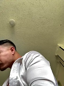 RaySullivan online show from 12-14-25, 04:01