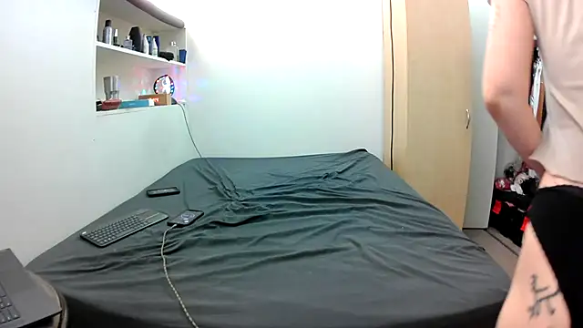 Empress Lilith online show from 01-31-26, 07:45