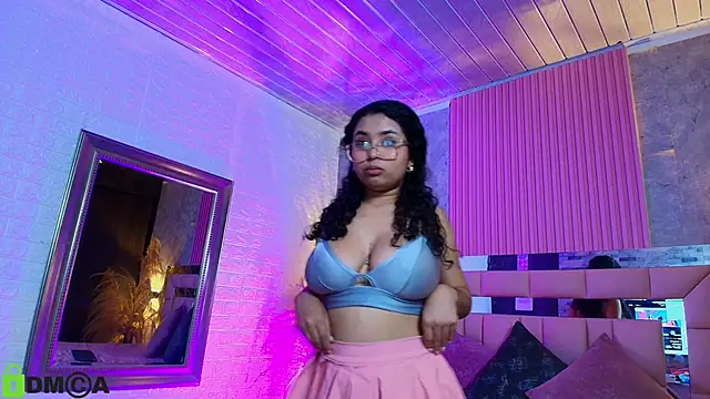 Snapshot of griselle_rousse chatting on 02-27-26, 10:42 griselle rousse online show from 02-27-26, 10:42