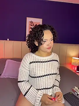  sarahRose online show from 12-20-25, 04:15