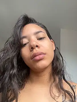 catee martinez online show from 11-13-25, 04:44