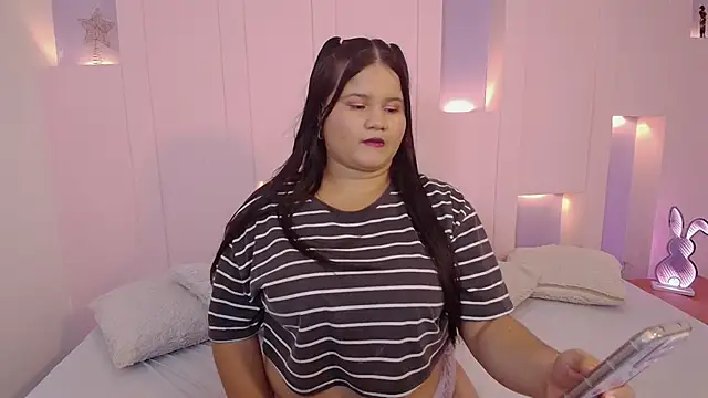 SaraVixen8 online show from 11-26-25, 09:15