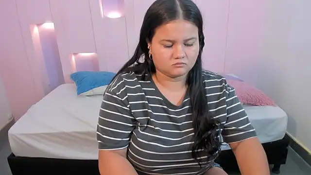 SaraVixen8 online show from 12-20-25, 11:07