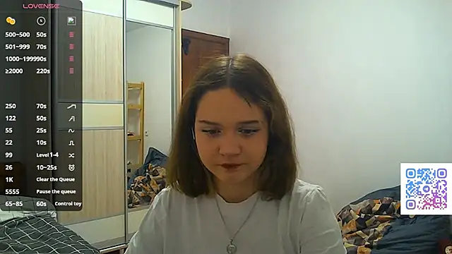 Snapshot of AlissaGerardo chatting on 12-20-25, 02:09 AlissaGerardo online show from 12-20-25, 02:09