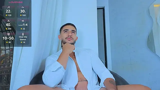 Scottfishcer1 online show from 04-08-26, 07:15