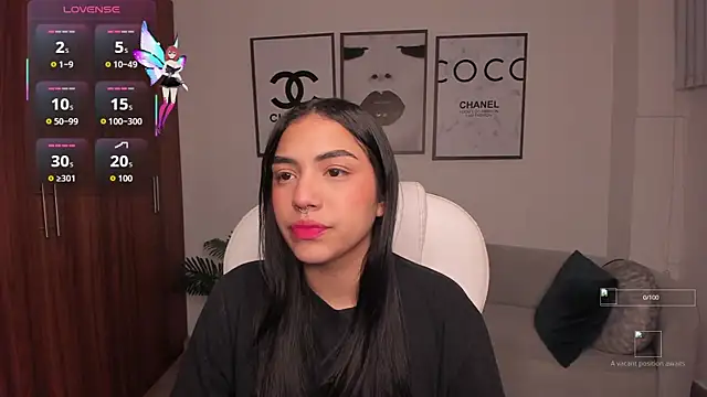 Snapshot of emma_connor1 chatting on 11-15-25, 07:23 emma connor1 online show from 11-15-25, 07:23