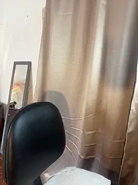 alisaa jhons1 online show from 04-06-26, 03:35