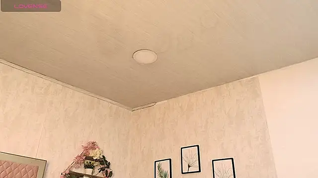 Madhison 5 online show from 02-21-26, 12:07