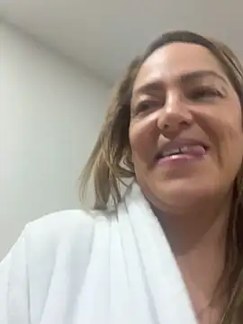 kamila Vixen online show from 11-05-25, 07:28