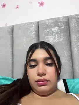 Snapshot of Anny_arango1 chatting on 05-18-26, 04:01 Anny arango1 online show from 05-18-26, 04:01