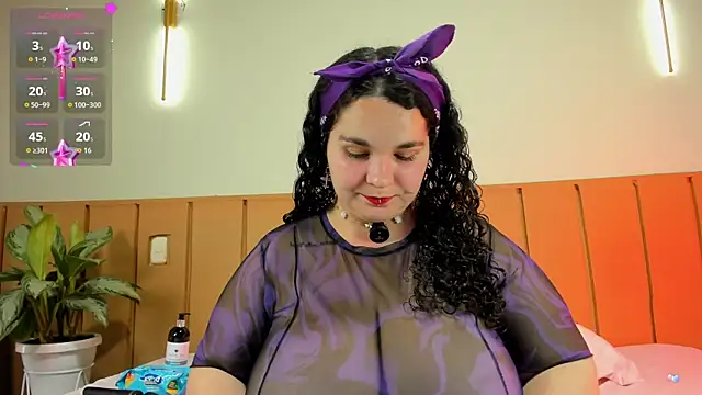 Reichel05  online show from 11-28-25, 03:50