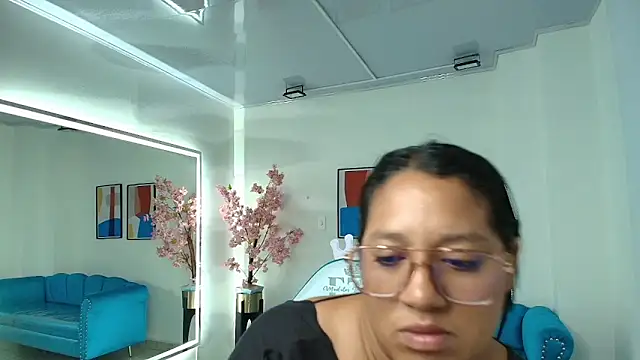 Alondra gomexxx online show from 11-13-25, 03:43