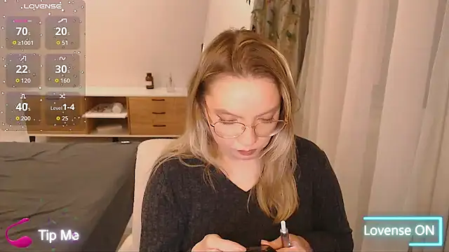 Snapshot of PolinaXXXXJones chatting on 02-07-26, 08:06 PolinaXXXXJones online show from 02-07-26, 08:06