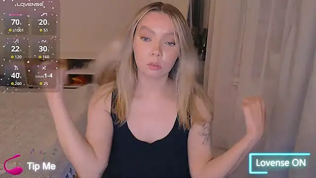 Snapshot of PolinaXXXXJones chatting on 12-15-25, 07:41 PolinaXXXXJones online show from 12-15-25, 07:41