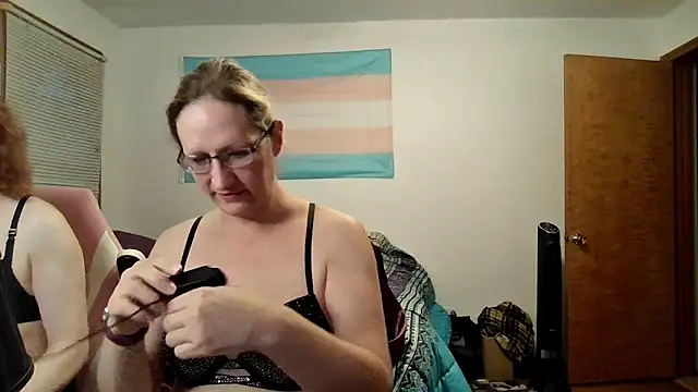 Snapshot of Savanah_Banana_ chatting on 06-06-26, 10:31 Savanah Banana online show from 06-06-26, 10:31