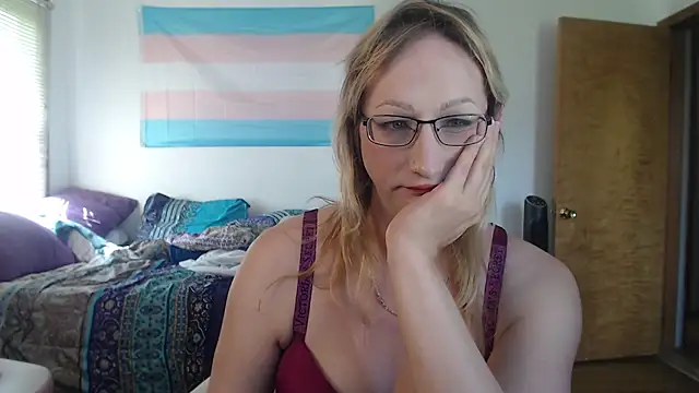 Snapshot of Savanah_Banana_ chatting on 06-05-26, 08:14 Savanah Banana online show from 06-05-26, 08:14