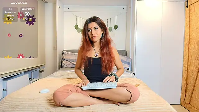 irisrossee  online show from 11-26-25, 07:52