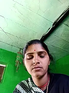 Snapshot of Hot_neasi chatting on 11-08-25, 06:50 Hot neasi online show from 11-08-25, 06:50