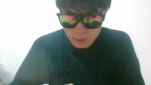 hiroto11058 online show from 12-14-25, 08:03