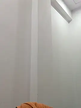 sanjana077 online show from 03-19-26, 09:20