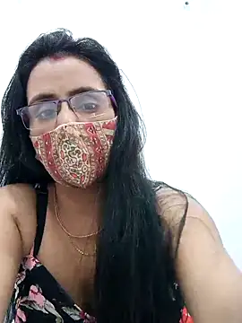 Snapshot of sanjana077 chatting on 03-01-26, 04:51 sanjana077 online show from 03-01-26, 04:51