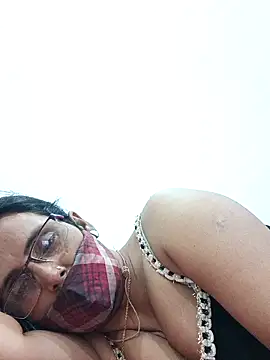 sanjana077 online show from 03-10-26, 01:26