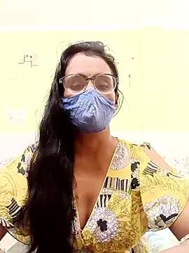 sanjana077 online show from 11-11-25, 07:03