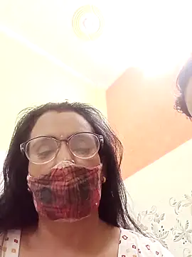 sanjana077 online show from 11-08-25, 06:28