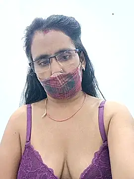 Snapshot of sanjana077 chatting on 02-17-26, 04:48 sanjana077 online show from 02-17-26, 04:48