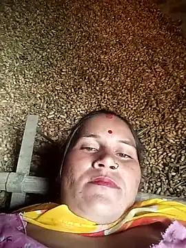 Snapshot of Chinki_pande chatting on 11-22-25, 08:35 Chinki pande online show from 11-22-25, 08:35
