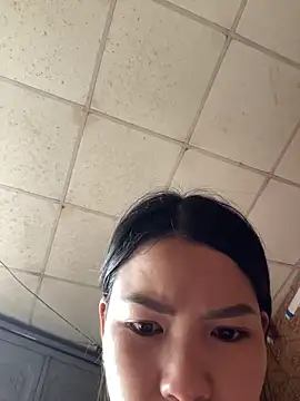 Snapshot of Beolulu chatting on 02-28-26, 02:22 Beolulu online show from 02-28-26, 02:22