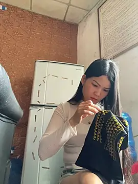 Snapshot of Beolulu chatting on 01-19-26, 02:48 Beolulu online show from 01-19-26, 02:48