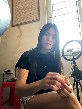 Beolulu online show from 11-24-25, 04:45