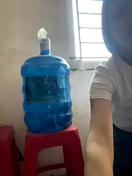 Beolulu online show from 11-27-25, 02:01