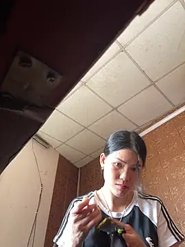 Snapshot of Beolulu chatting on 03-02-26, 07:26 Beolulu online show from 03-02-26, 07:26