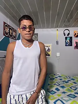 Mike and Rayan online show from 04-18-26, 03:31