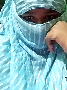 Snapshot of Hott_minesh chatting on 11-14-25, 05:38 Hott minesh online show from 11-14-25, 05:38