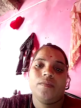 Snapshot of Hott_minesh chatting on 11-13-25, 05:11 Hott minesh online show from 11-13-25, 05:11