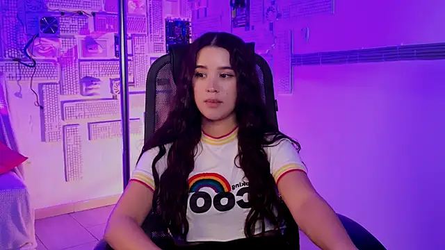 AnnaGarcias  online show from 11-06-25, 12:53