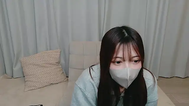 yuki-0303 online show from 11-05-25, 12:19