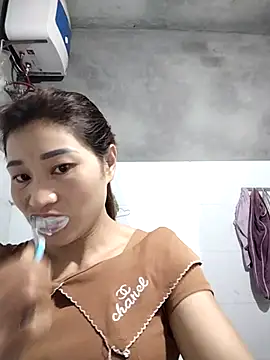 Qoine392 online show from 12-22-25, 09:26