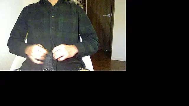 Snapshot of Taro070 chatting on 11-09-25, 12:47 Taro070 online show from 11-09-25, 12:47