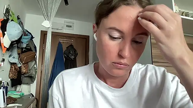 Ameli8 online show from 05-21-26, 09:50