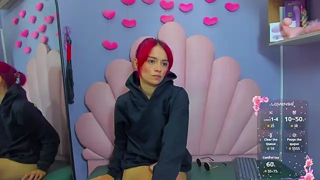 luci miller online show from 11-22-25, 02:54