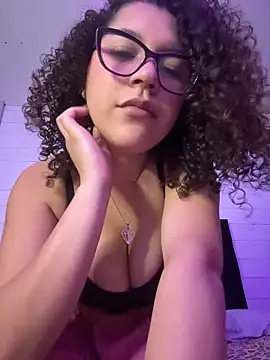 Snapshot of Lolavenezia chatting on 05-24-26, 01:16 Lolavenezia online show from 05-24-26, 01:16